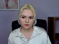 SweetLily here ;)A lollipop between my lips, a few tattoos, blonde hair and brown eyes — that’s me.Music, dance, cooking, and anime are just some of my passions.I’m into K-pop and alt-pop, always chasing the right vibe.I love traveling — there are still so many beautiful places waiting for me.Sometimes I write short stories… maybe I’ll share one someday. And you?In my free time, I create beaded jewelry — it relaxes me and lets my creativity flow.