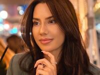 closeup AlexiaNova