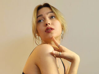 naked camgirl AlysiaBennet