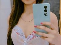 sexy cam girl picture AmairaSingh