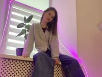 cam girl pic HilaryYonkers