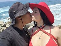 camcouple masturbating with vibrator NahomiAndLeo