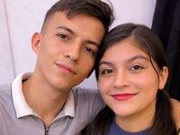 camcouple playing with sextoy TaniaAndDixon