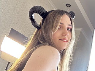 cam girl showing pussy AaliceWalter