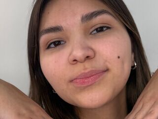 erotic cam picture AdriaKunstlinger