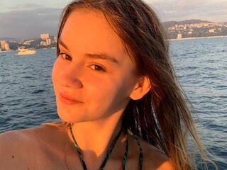 naked camgirl fingering pussy AgnesShy