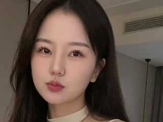 hot cam whore AiaiaiMimi