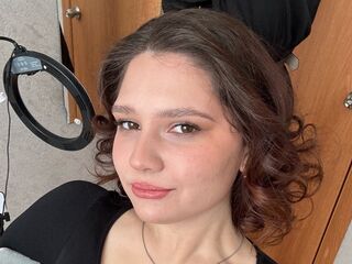 beautiful camgirl AlettiKolini