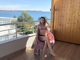 strip tease AlyVee