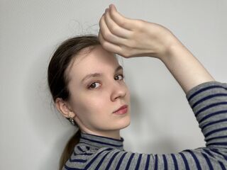 cam slut AlyseCluster
