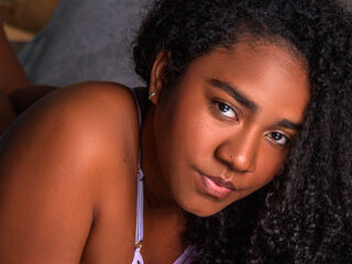 camgirl porn webcam AmaraRuiiz