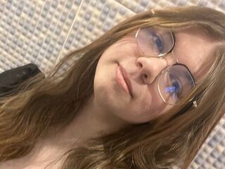 hot girl cam AminaBlooms