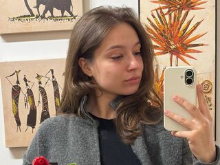 naked camgirl picture AnnaMariardi