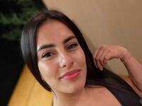 chat room live show BellaNoura