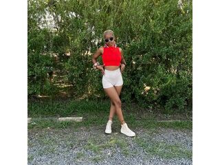 hot striptease web cam BellzRosee