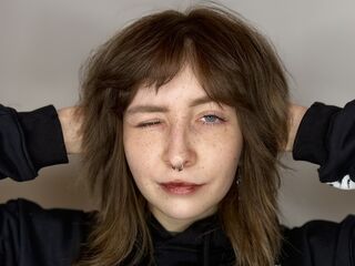 girl shaving pussy BettieGiernoth