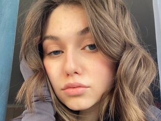 nude webcamgirl photo BriannaMauzey