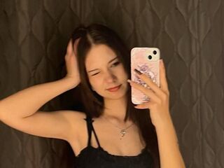 naked cam girl picture BritanyDenice