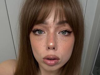 camslut showing pussy CaitlinBlethen