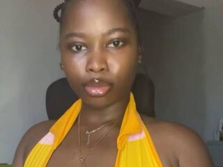naked webcam girl picture CaramelDaisy
