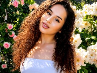 camgirl showing tits CharisFernette