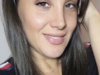 camgirl masturbating with sex toy ConejitaLola