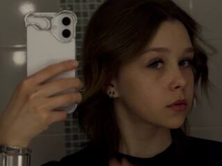 cam CorieDemagastris