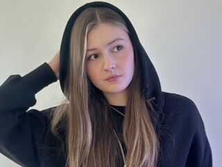 naked cam girl masturbating with vibrator DainaFranklin