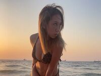 camgirl fingering shaved pussy DeirdreNatalia