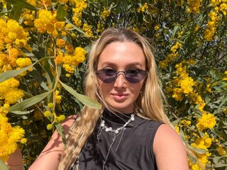 hot video chat DelaineClowerd