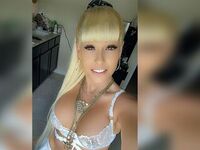 nude webcam DellaBlazed