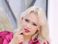 beautiful webcamgirl EllieBroks