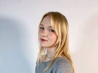 hot naked webcam girl ElmaKinnunen