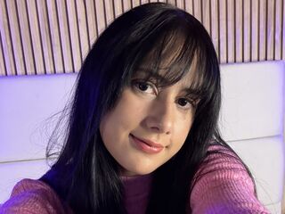 free webcam chat room EmilyAleen