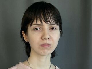 camgirl shaving pussy EsterSugimoto