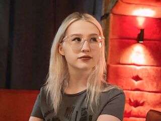 camgirl showing tits EusebiaRosal