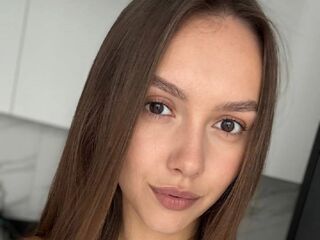 free nude cam GeralynSchuck