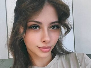 cam girl playing with sextoy GigiTijerino