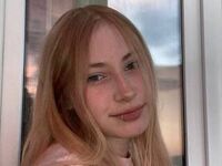 camwhore naked HelaineSchecter
