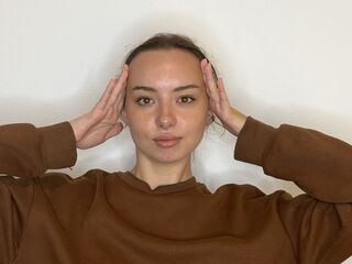 hot cam girl masturbating with dildo HertaLaraby