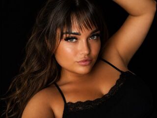 naked girl with webcam masturbating with dildo IzabellaBum