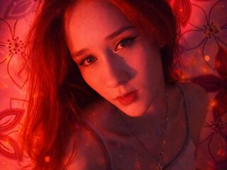 sexy webcamgirl JulieCusanelli