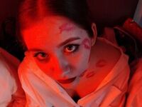 webcam show JuneGutierrez