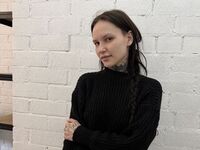 camwhore fingering pussy KeniaTucholski