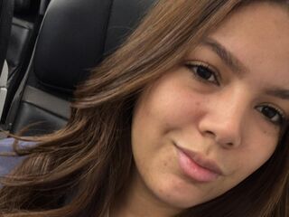 fingering camgirl KharolGiraldo