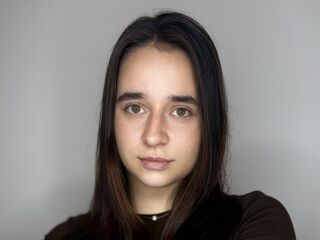 camwhore masturbating with vibrator KristanKhiev