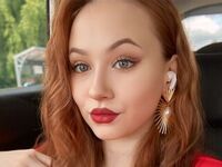 girl topless LatiaEld