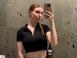 free webcam picture LessieNunz