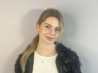 camgirl playing with sextoy LiaMotzer