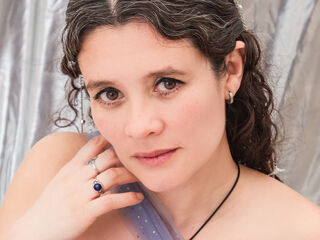 naked webcam girl masturbating LiaResvolt